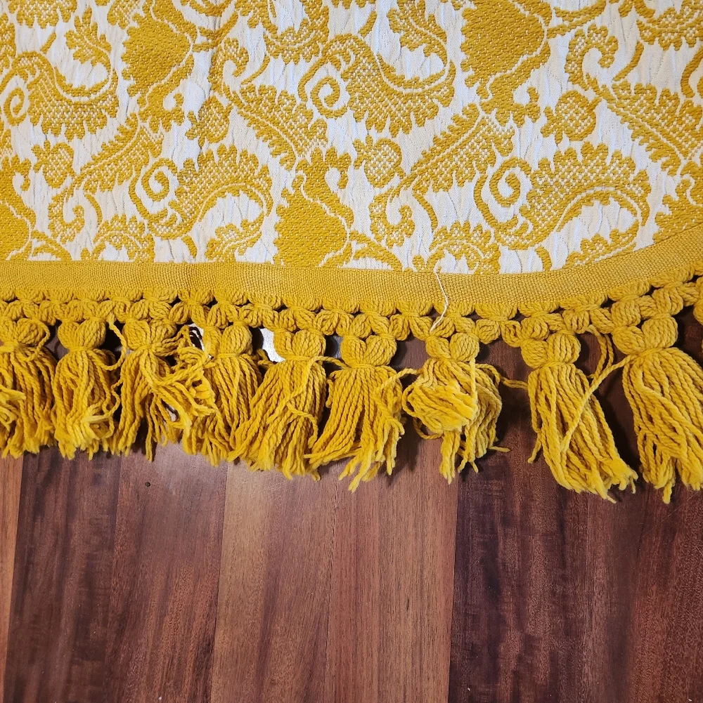 Vintage Bellissimo Collection Gold Yellow Jacquard Queen Bedspread